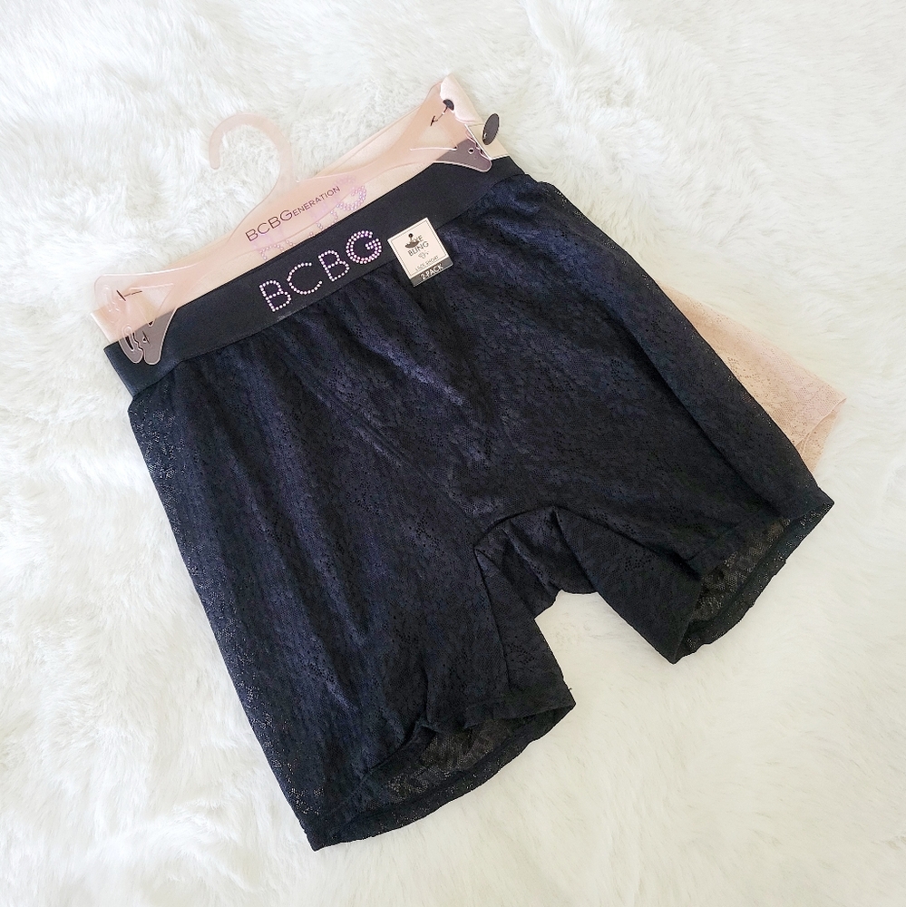 BCBGENERATION 2-PACK LUXE BLING LACE SHORTS SIZE L